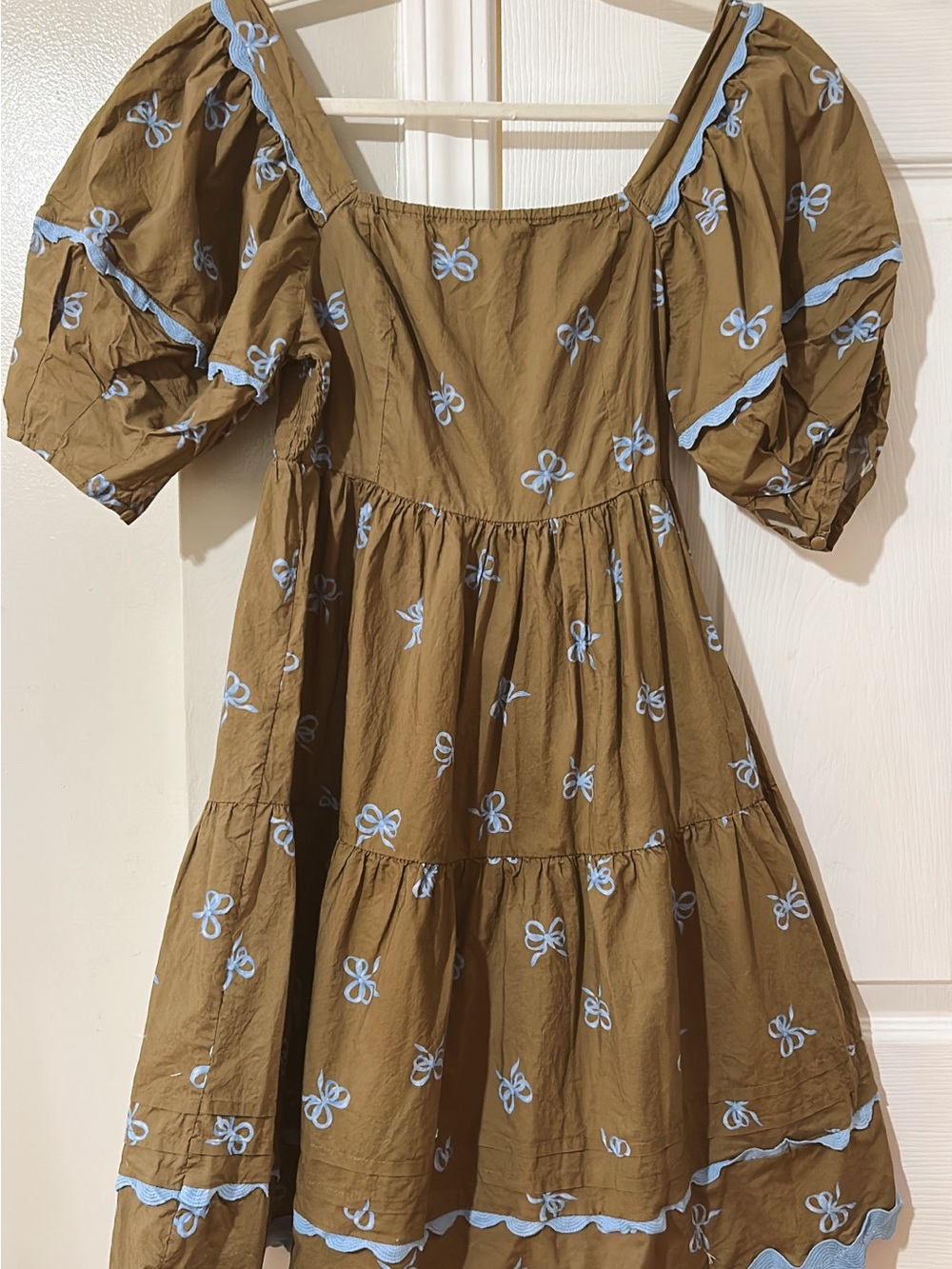 Brown Puff Sleeve Tiered Dress with Blue Bow Embroidery